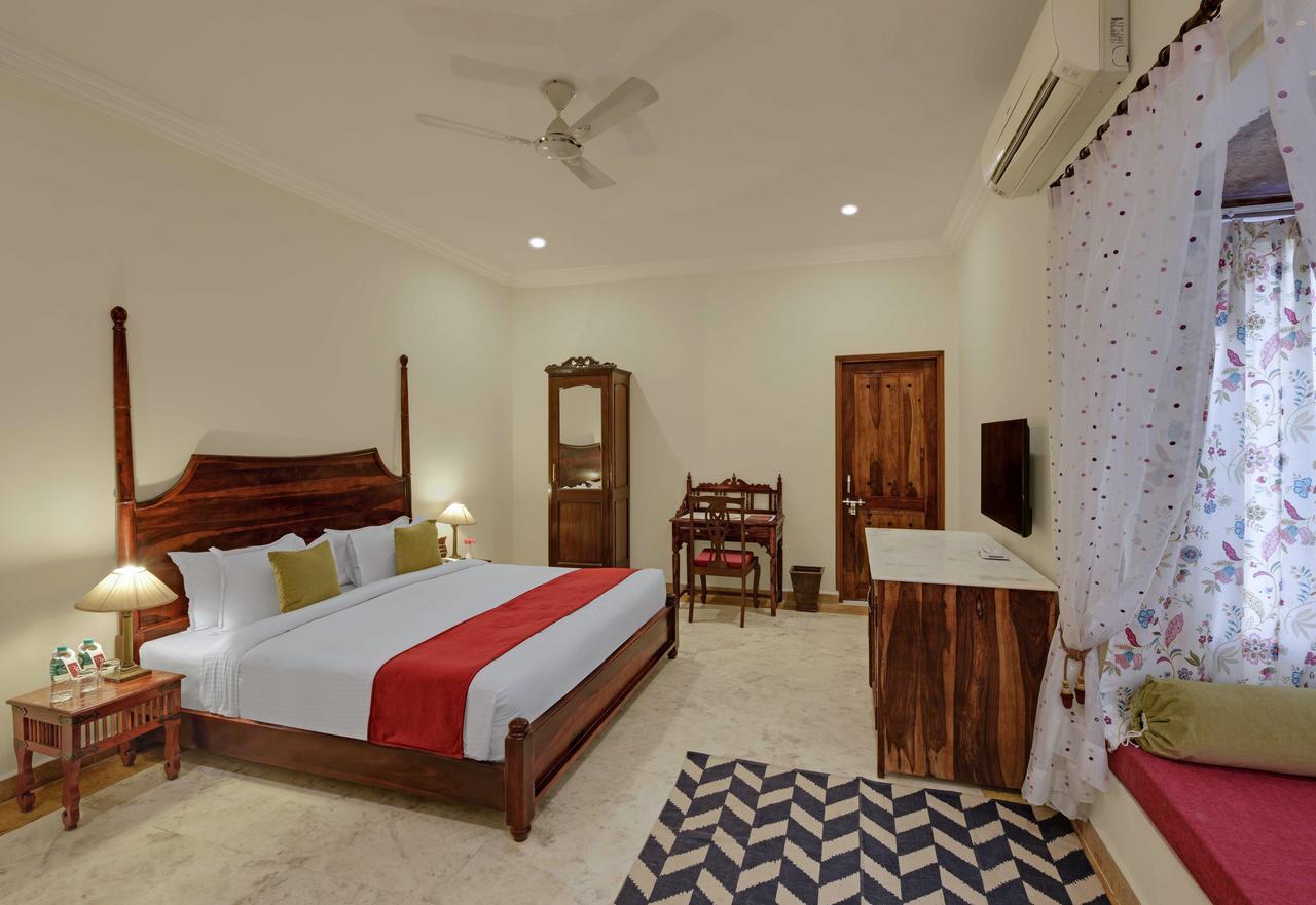 Regenta Resort Pushkar Fort Esterno foto